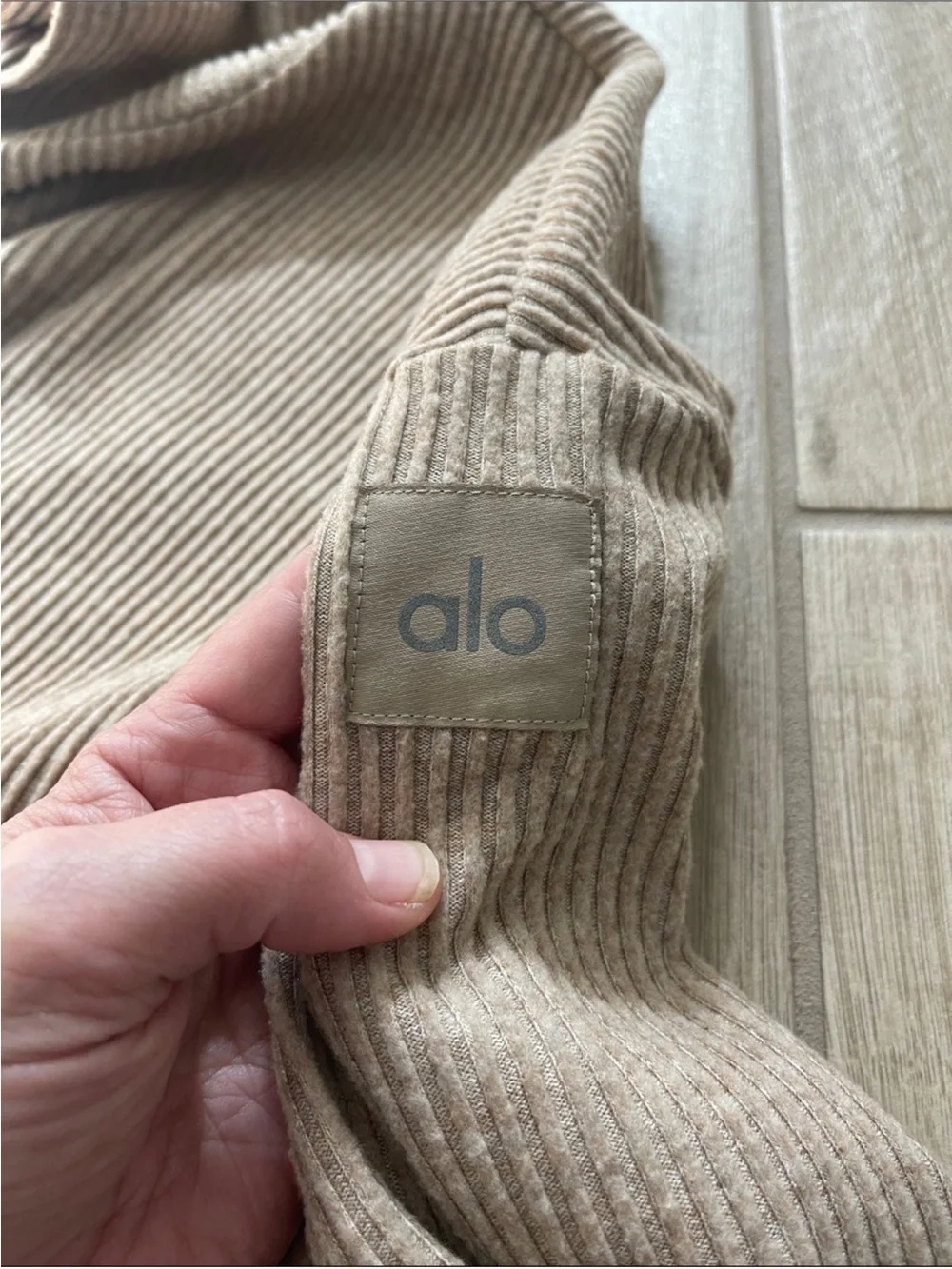 Alo Yoga Muse Hoodie Gravel Heather Cropped Sz M 8-10 W3438R